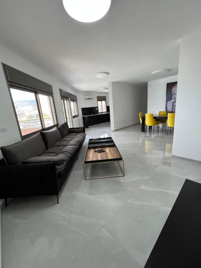 דירת נופש טבריה Appartement Buitenkant foto