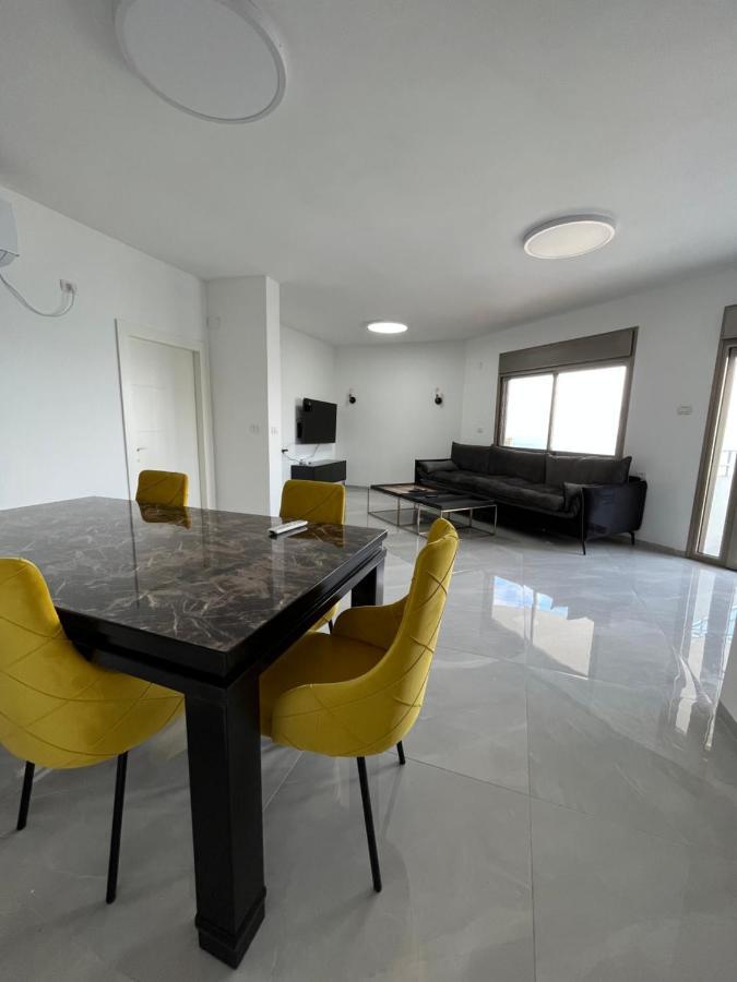 דירת נופש טבריה Appartement Buitenkant foto
